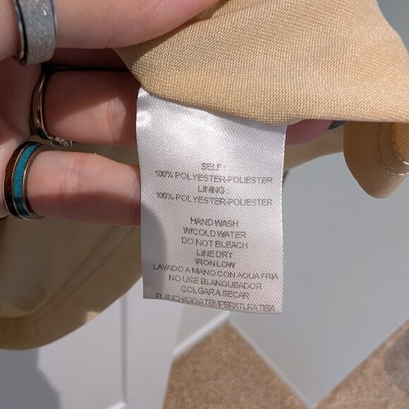 Perfectly Priscilla - Top with liner - Size L - Picture 3 of 5